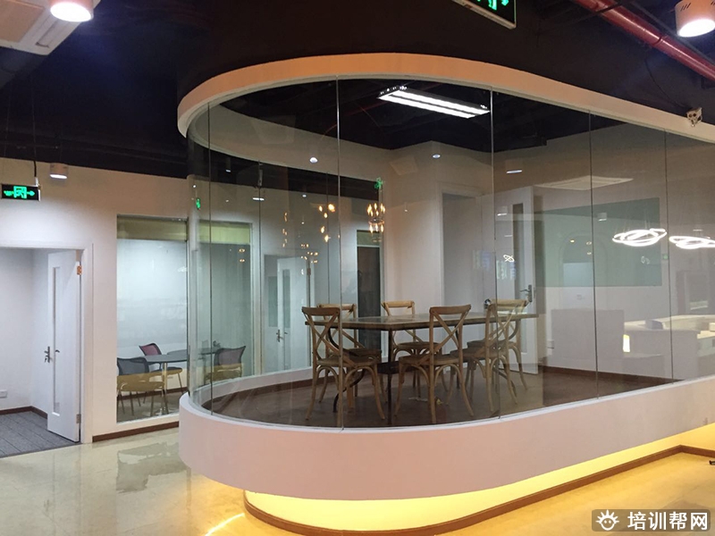 宁波纬亚新概念英语培训