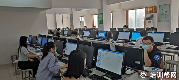 米东区验光师训练营