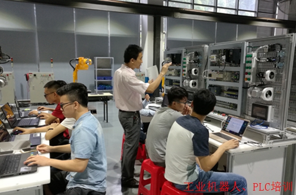成都工业机器人实操培训学习,推荐高薪就业。 成都工业机器人实操培训学习,推荐高薪就业。